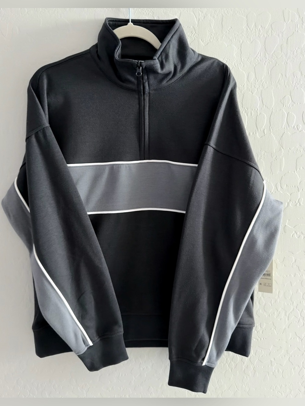 Men's Black & Gray Half-Zip Pullover Sweater